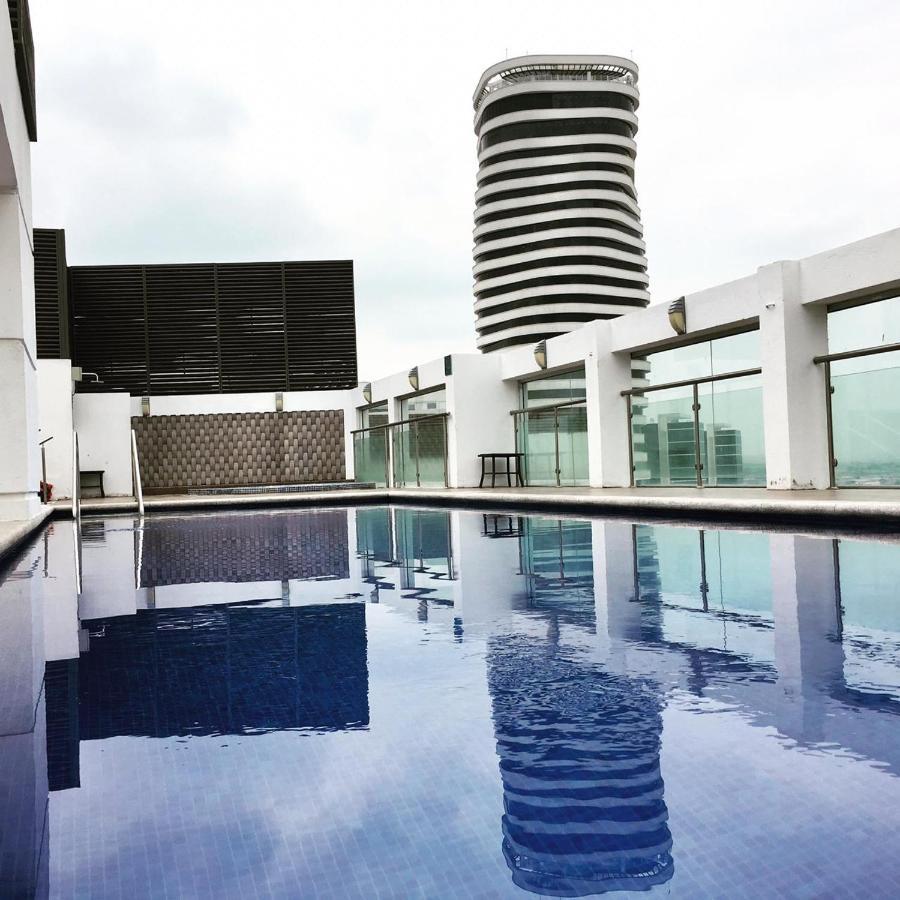 Luxury Suites River Front Γκουαγιακίλ Εξωτερικό φωτογραφία